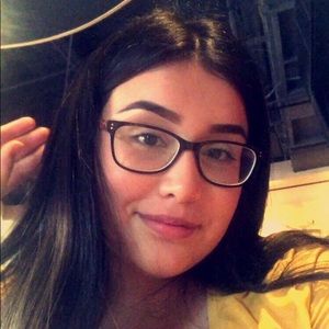 Meet your Posher, Fernanda